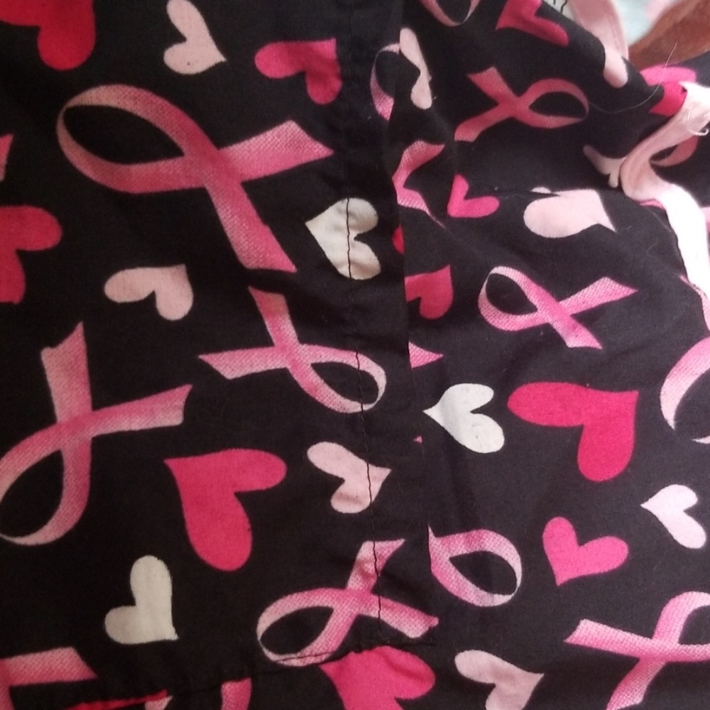 Scrub top - Picture 2 of 3